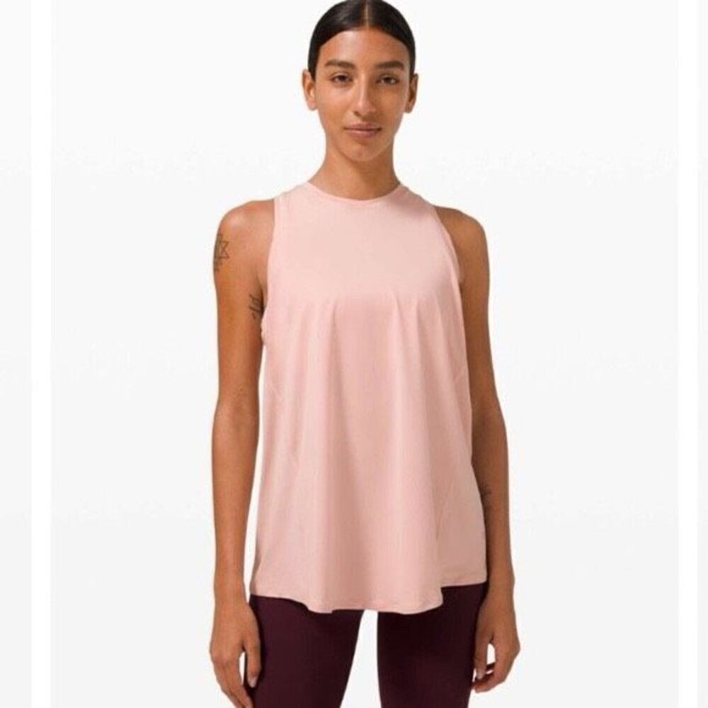 ✨Lululemon All Tied Up Sz Small Blush Tank✨